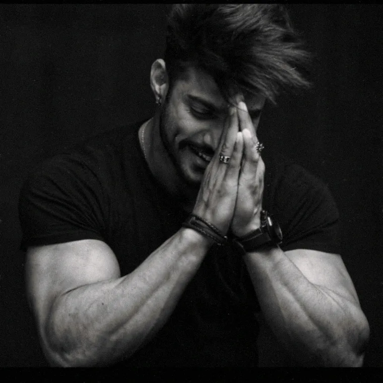 Portrait of Zohaib Alam